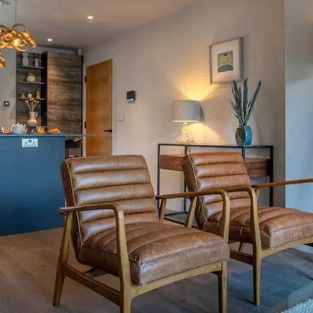 The Quadrant - The Larsen Apartment *