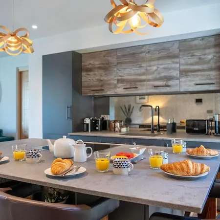 The Quadrant - The Larsen Apartment