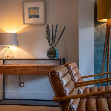 The Quadrant - The Larsen Daire York