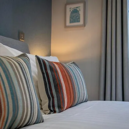 The Quadrant - The Larsen York